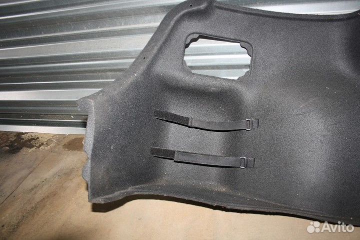 Обшивка багажника (левая) hyundai solaris 2017