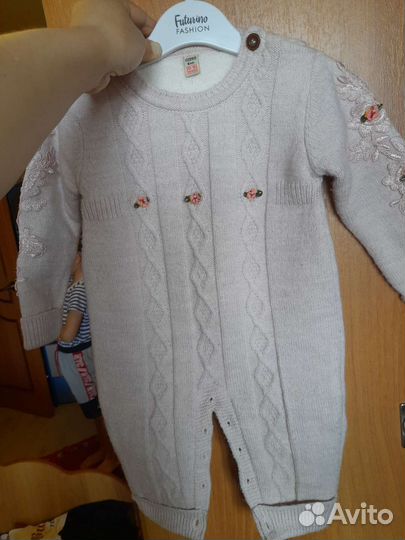 На девочку вязаный комбинезон