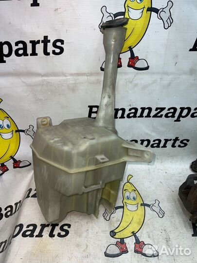 Бачок омывателя Toyota Camry 40