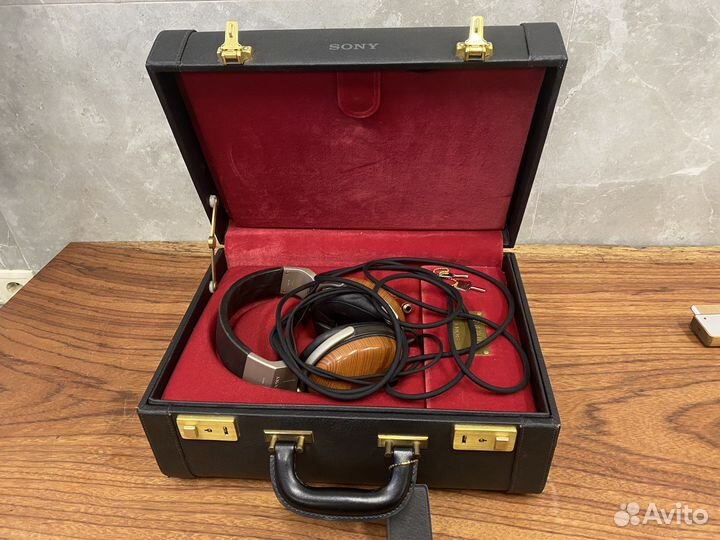 Наушники Sony MDR-R10, топ модель