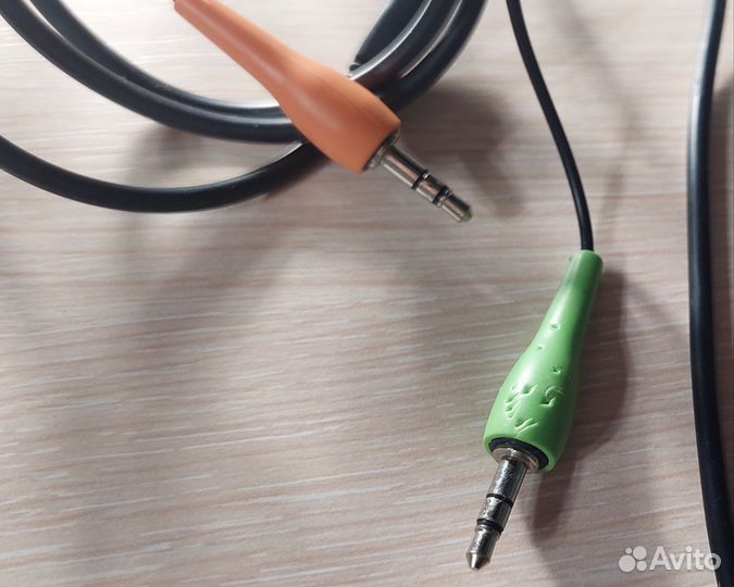 Наушники проводные DNS 688MV