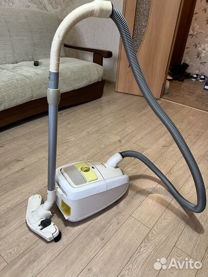 Пылесос philips