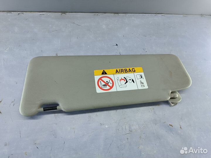 Солнцезащитный козырек Renault Logan 2