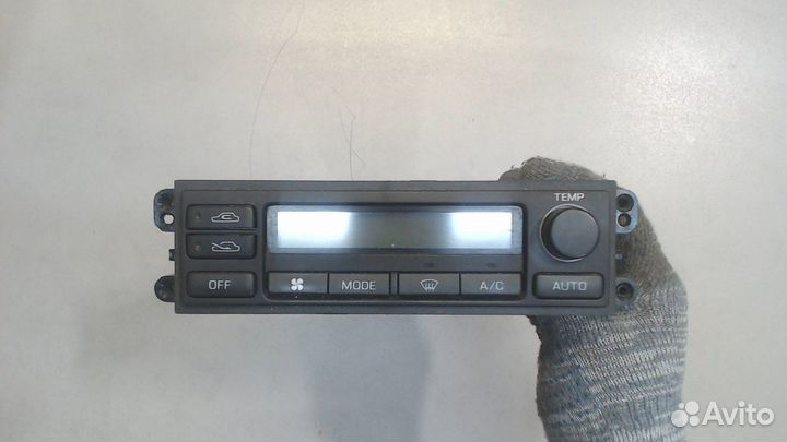 Переключатель отопителя Nissan Pathfinder, 2000