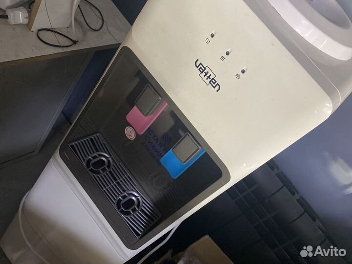 Кулер vatten v44we напольный со шкафчиком