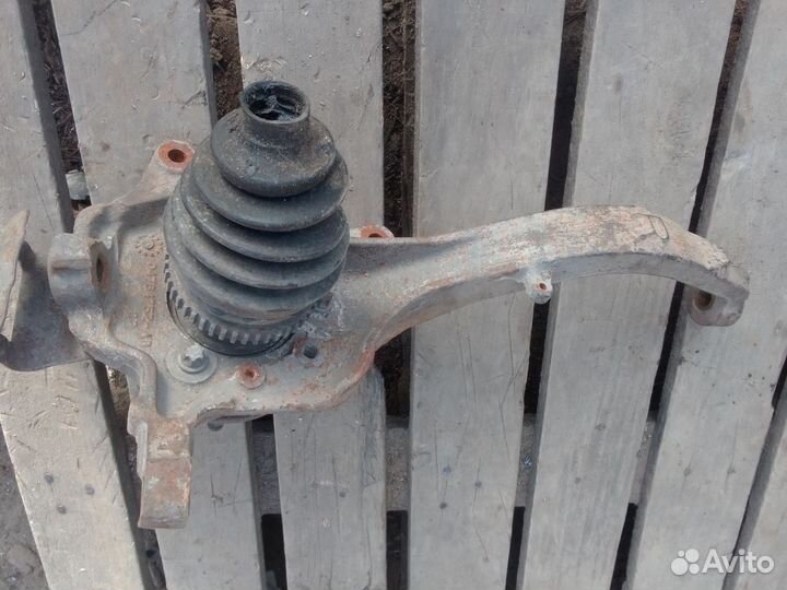 Кулак поворотный правый левый Газ Volga Siber