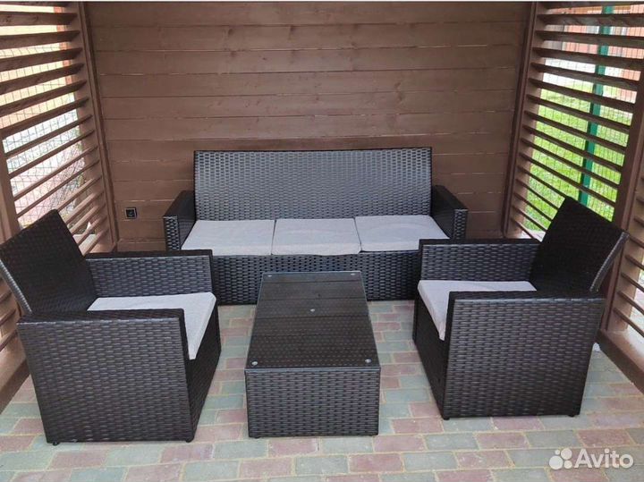 Садовая мебель из ротанга от производителя