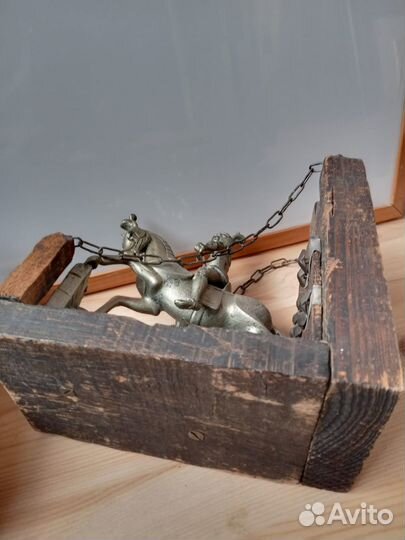 Подставки для книг