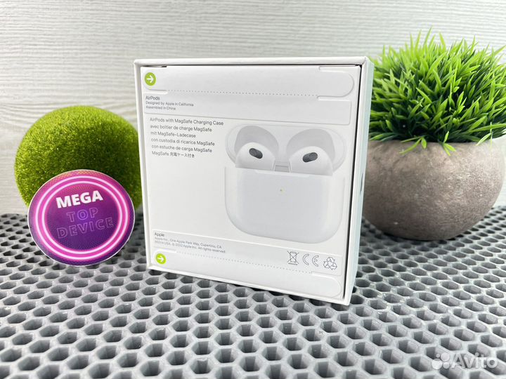 Эирподс три