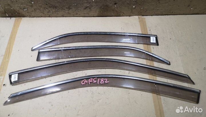 Ветровики хром toyota crown grs182