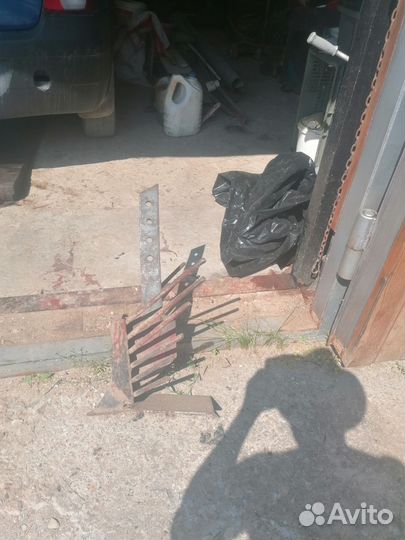 Домкрат подкатной