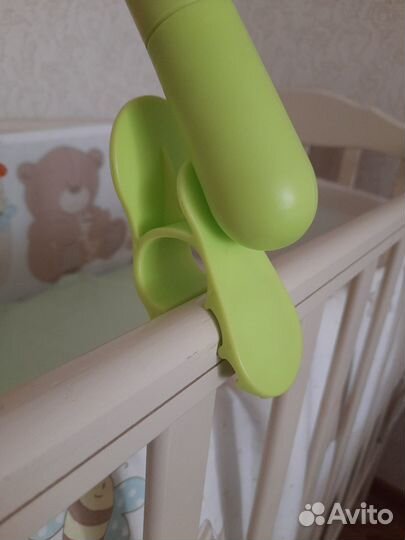 Дуга с игрушками