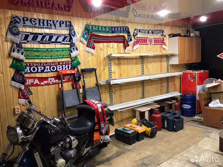 Стеллажи, полки, система хранения