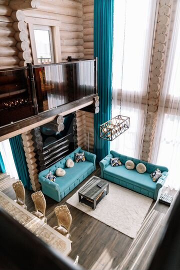 Дом 400 м² на участке 12 сот.