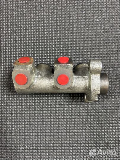 0558102 GM Цилиндр тормозной главный