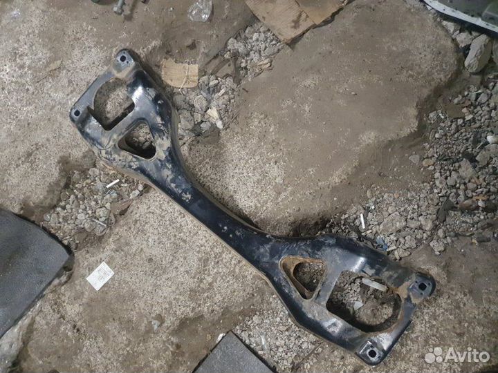 Балка задняя (подрамник) Volkswagen Touareg 7L BAC