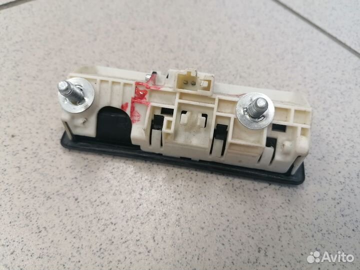 Кнопка багажника для VW Tiguan 2007-2014 Audi
