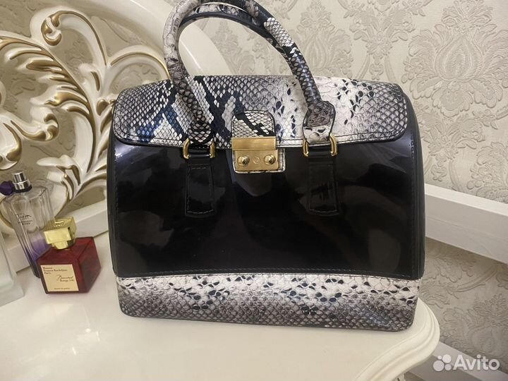 Сумка женская выход 2,3раза