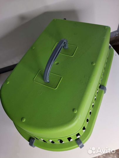 Переноска для животных пластиковая