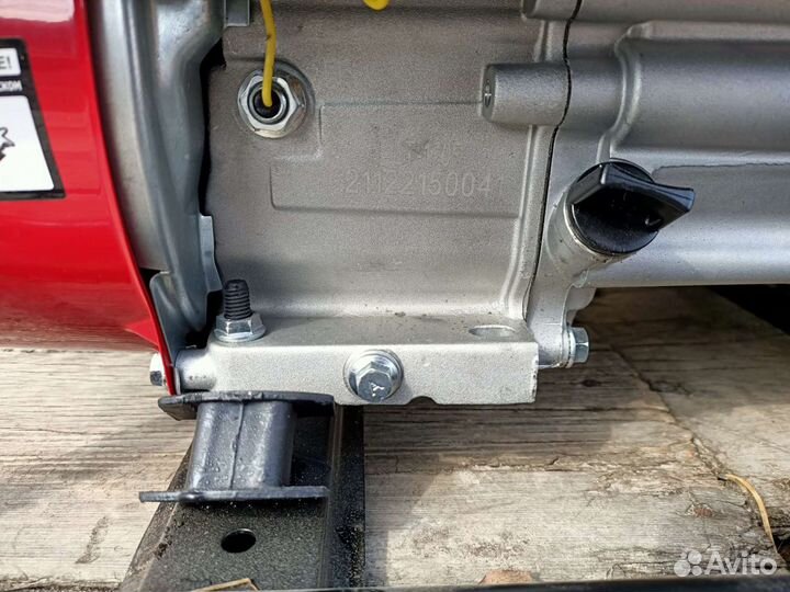 Бензогенератор 2.5-3.2 кв