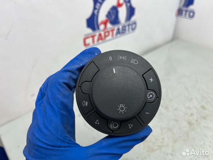 Блок управления светом Opel Corsa D A14XER 2011