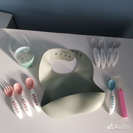 Нагрудник силиконовый, ложки и вилки новые детские