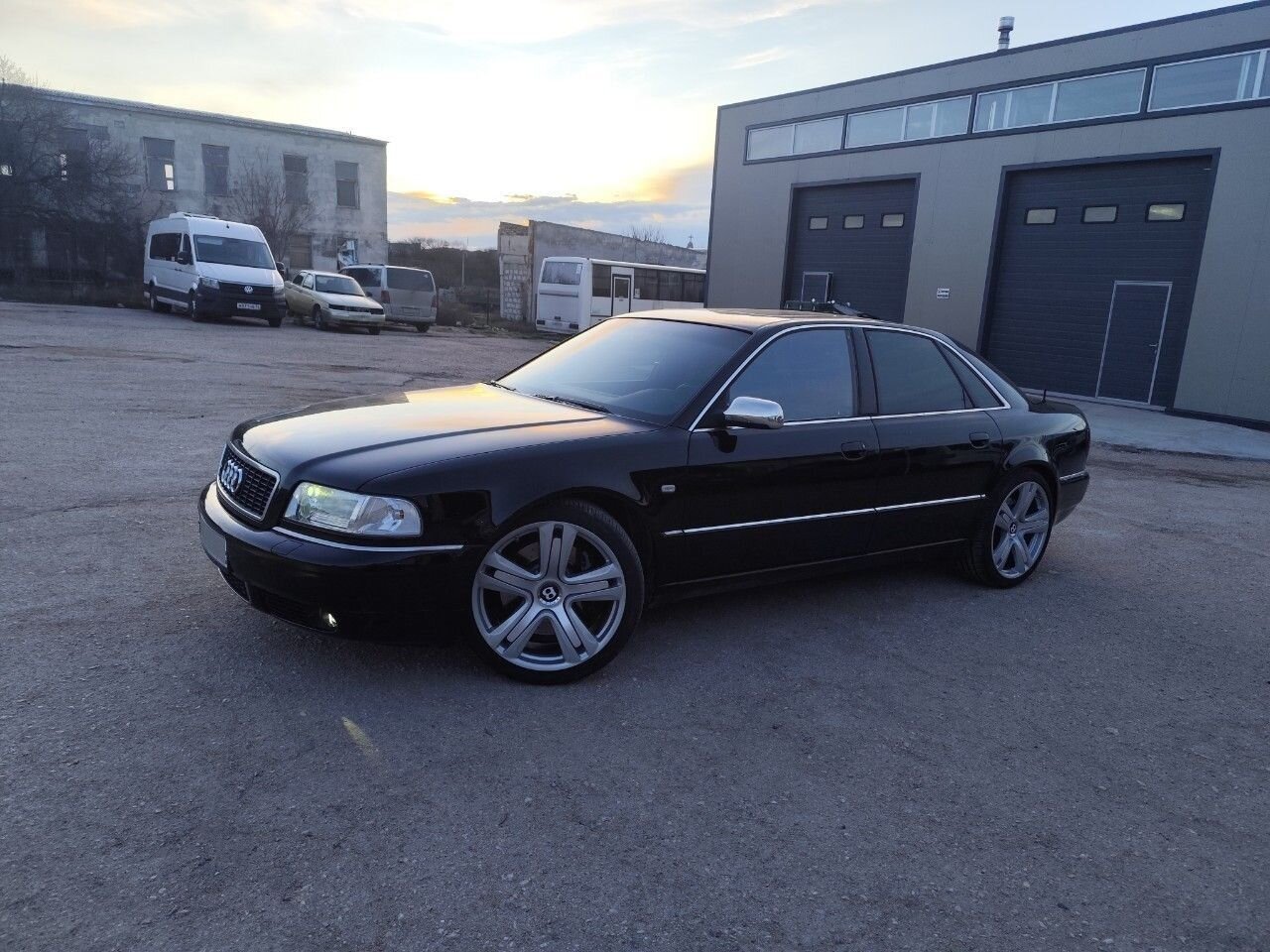 Audi S8