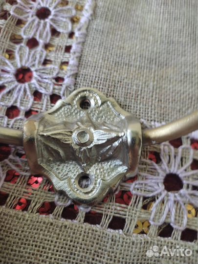 Настенные металлические крючки 2 шт