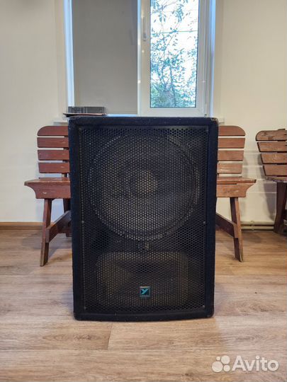 Колонка-Монитор Yorkvill YX15P 200 watt