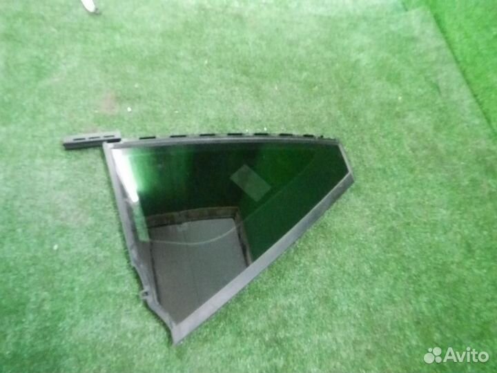 Форточка двери задняя левая Mercedes GLC X253 (201