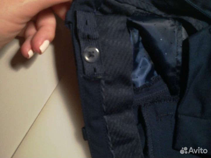 Жилетка и брюки на школьника