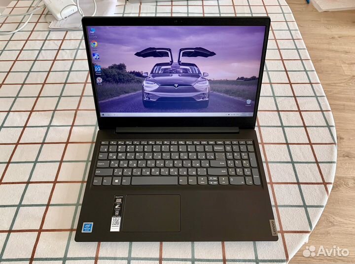 Lenovo 2021г/ 8GB DDR4/ nvme SSD + HDD/ новый акб