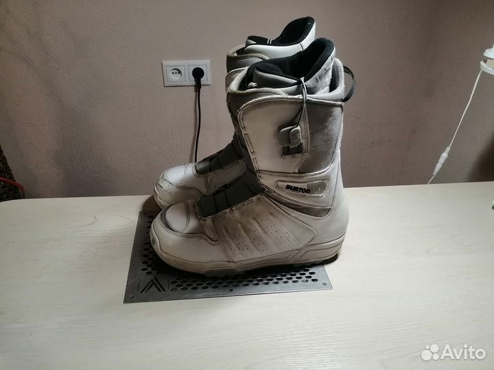 Сноубордические ботинки burton