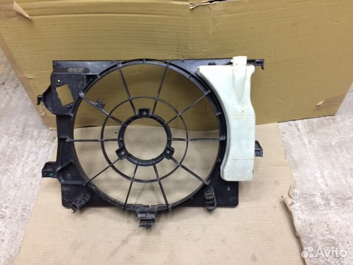 Диффузор вентилятора охлаждения Kia RIO 2011-2017