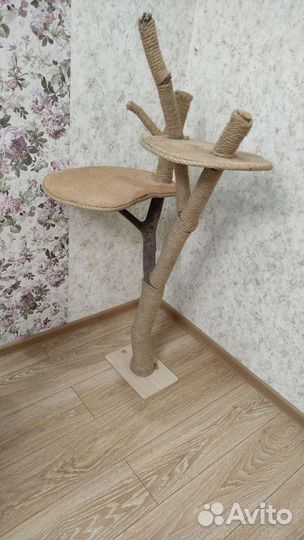 Когтеточка для кошки, лазалка