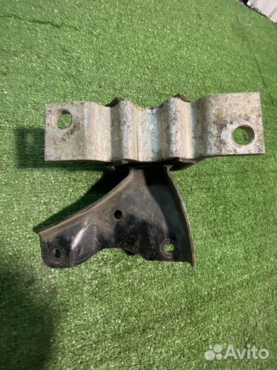 Опора кронштейн двигателя логан