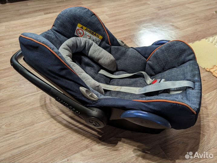 Автокресло Maxi Cosi CabrioFix 0+