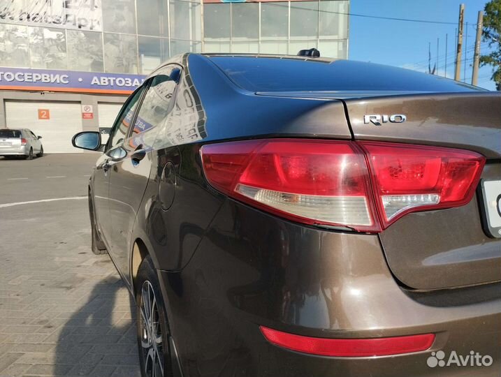 Фонарь задний