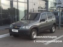 Chevrolet Niva 1.7 MT, 2011, 130 629 км, с пробегом, цена 496 000 руб.