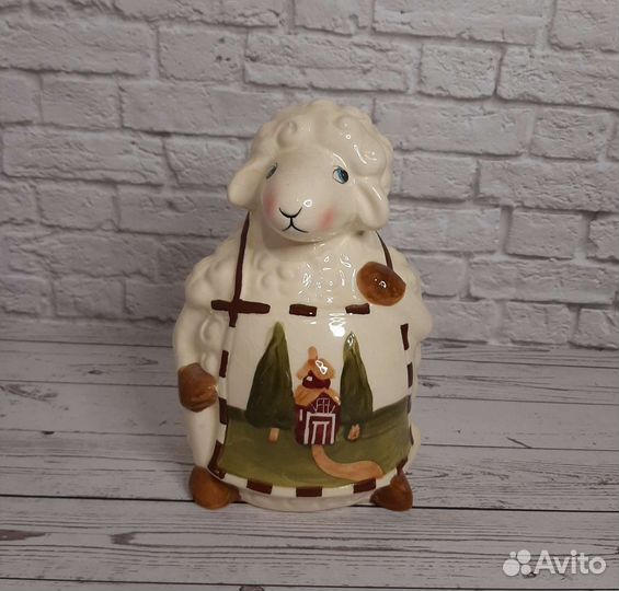 Керам.фигурка для специй,сахара,для копилки-новая