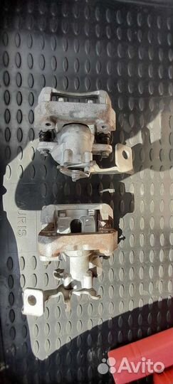 Задние тормозные суппорта Toyota Corolla/Auris