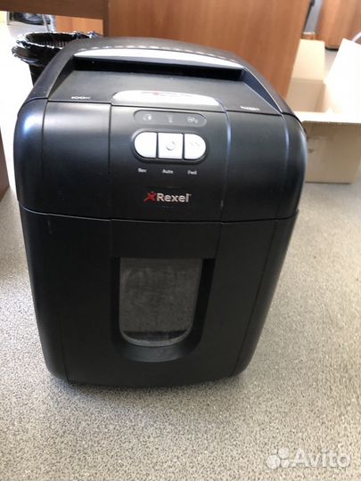 Уничтожитель бумаг Rexel