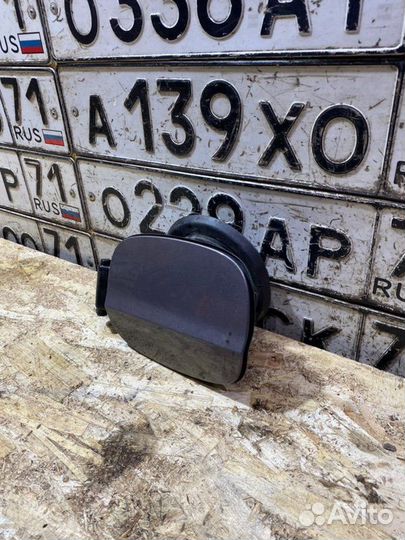 Лючок бензобака Ford Mondeo лифтбек tnba 2011