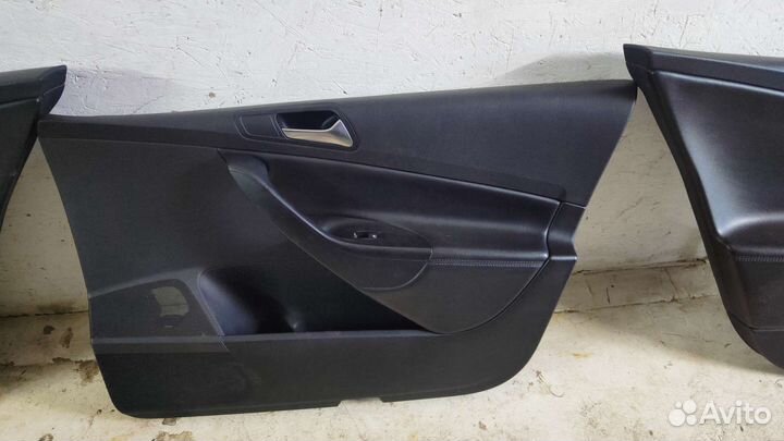 Дверные карты (кожа) passat b6