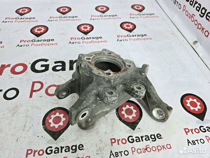 Кулак поворотный задний правый BMW 5 F10 F11 F18 F