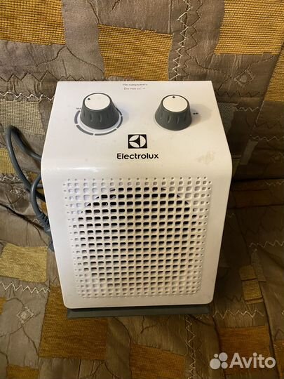 Тепловентилятор Electrolux EFH/S-1115