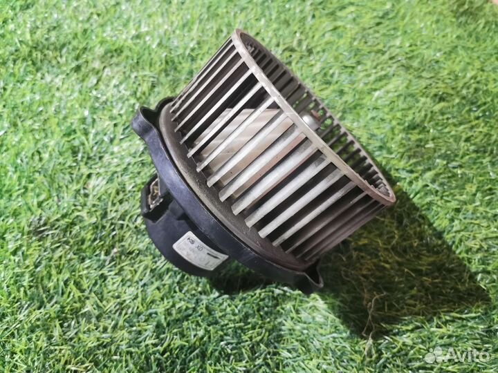 Вентилятор печки Hyundai Elantra 3 XD G4ED 1.6