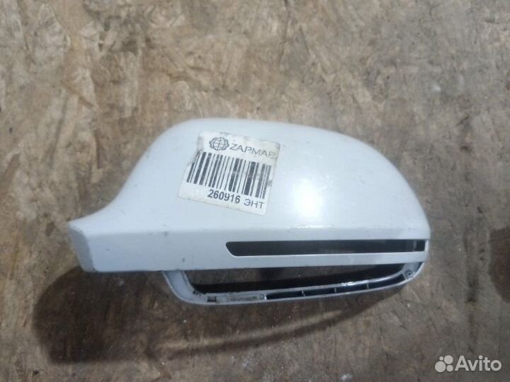 Накладка на зеркало левая Audi A4 B8 2007-2011