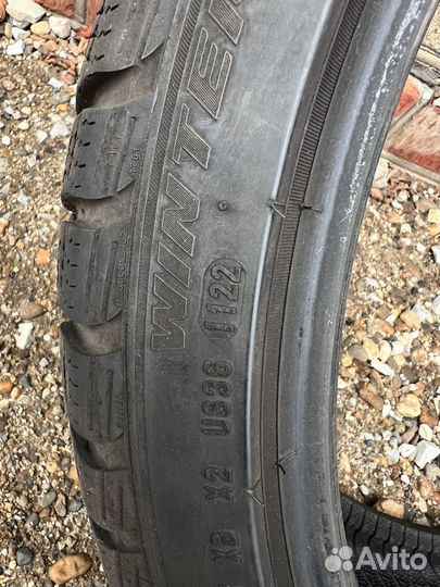 Pirelli Winter Sottozero 3 225/35 R19 и 255/40 R19 96V