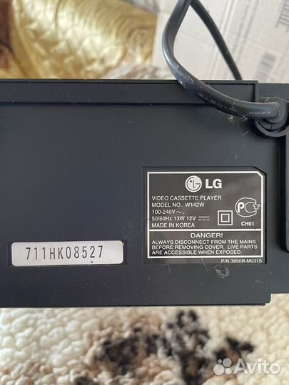 Видеомагнитофон LG
